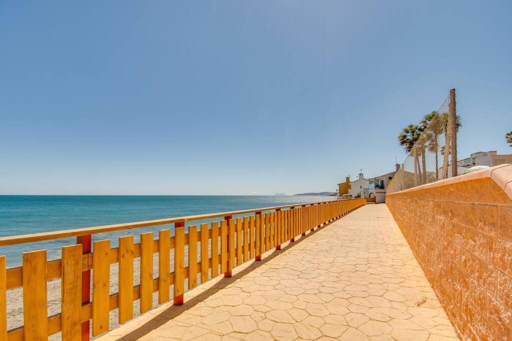 Beachfront Townhouse Εστεπόνα Εξωτερικό φωτογραφία