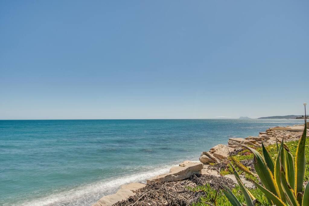 Beachfront Townhouse Εστεπόνα Εξωτερικό φωτογραφία