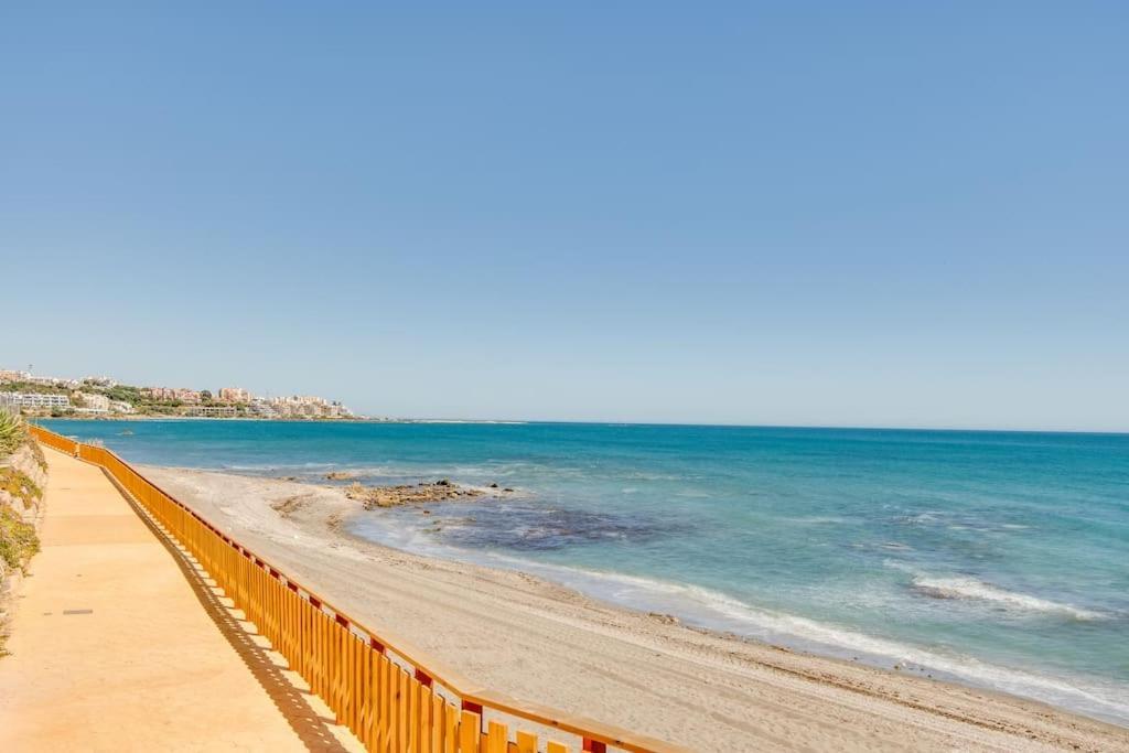 Beachfront Townhouse Εστεπόνα Εξωτερικό φωτογραφία