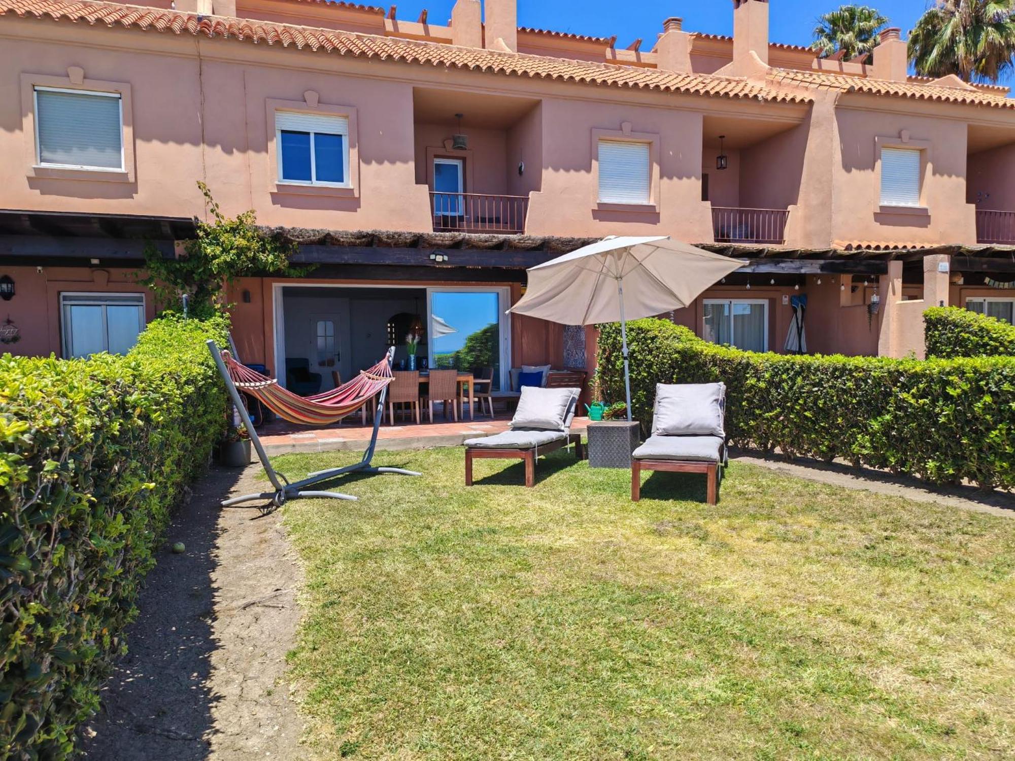 Beachfront Townhouse Εστεπόνα Εξωτερικό φωτογραφία